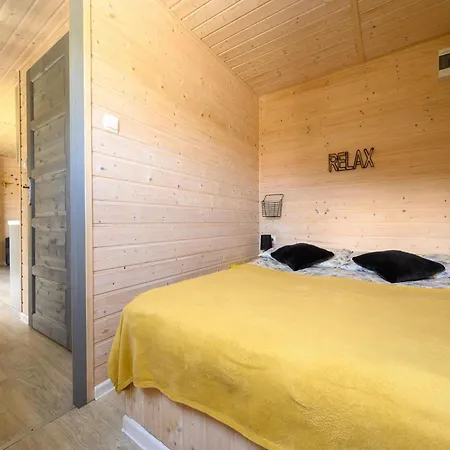 No 4a With Private Jacuzzi